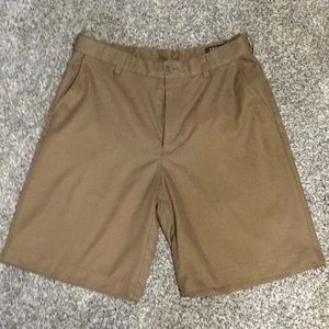 Men’s Izod dress shorts, size 32